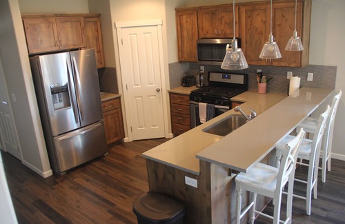 Redmond House | Cozy Home with Kitchen & Pet-Friendly Comfort