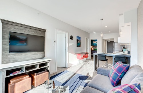 Crescent Heights Apartment | Modern 2 Bedroom Retreat with Downtown Views & Family Amenities