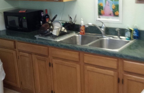 Disston Heights House | Cozy One-Bedroom Retreat with Pool & Spa Amenities