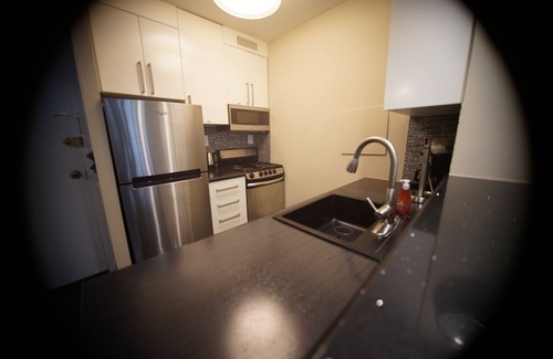 George Washington University Condo | Modern & Safe Hotel with Kitchen and Breakfast Included