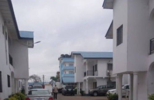 Monrovia House | Fully Furnished & Serviced 1Bed apartment Ten