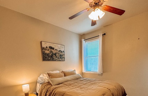 Austin House | Fully Furnished Single Family - One Bedroom Home