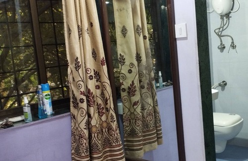Chembur East Villa | Fully furnished Studio Apartment on second floor of Chembur Mumbai Bungalow