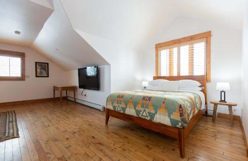 Bozeman Apartment | Fully Furnished Loft Near Hyalite