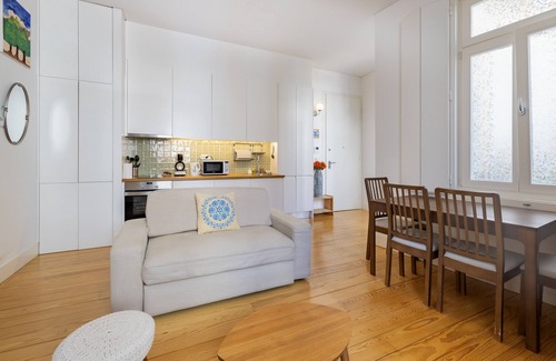 Santa Maria Maior Apartment | Modern Alfama Central Cosy Home with Spa and Breakfast