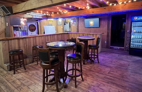 Joplin RV Rental | Fully Remodeled Beach Cabana