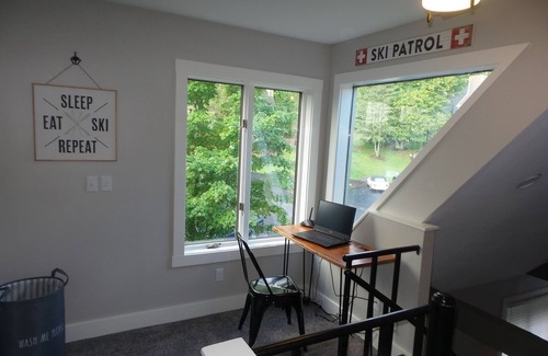 Clymer Condo | Top-Rated Peek’n Peak Ski & Golf Condo - Steps from Lift 8