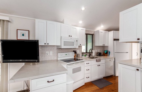 Mesa House | Experience Resort Living at Greenfield Village – 10/10 Rated!