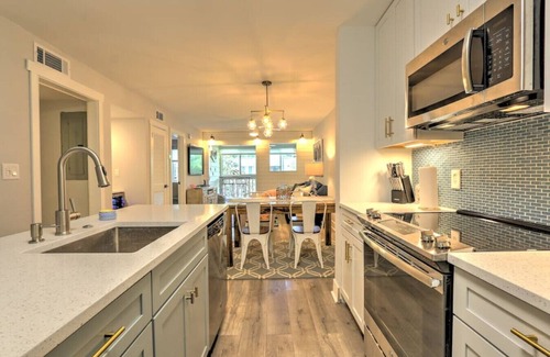 Palmetto Dunes Condo | Renovated Coastal Retreat with Ocean Views & Pool Access