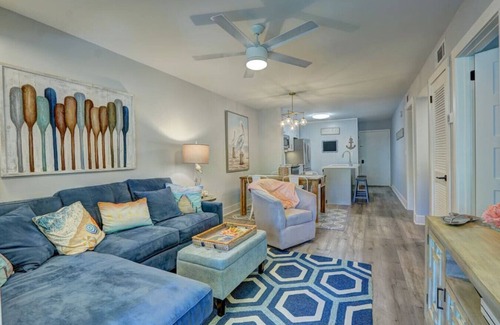 Palmetto Dunes Condo | Renovated Coastal Retreat with Ocean Views & Pool Access