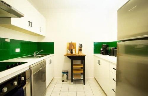 Northbridge Apartment | Renovated 1Bdr Apartment with Pool in Northbridge