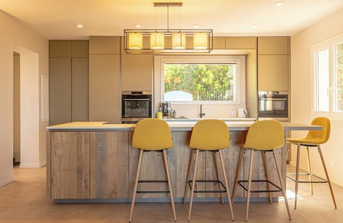 Portigliolo House | Family Retreat Just 5 Minutes from the Beach with Pool