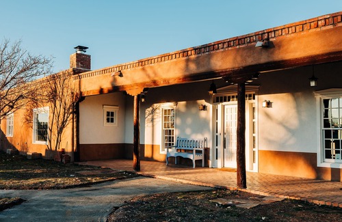 Galisteo House | Renovated Historic Gem with Pet-Friendly Amenities in Galisteo