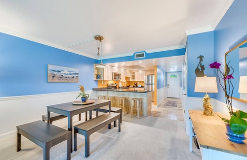 Sanibel Condo | Rare Walkout Condo on Sanibel Beach with Oceanfront Views