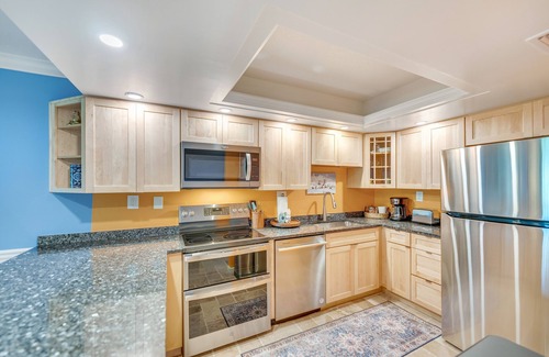 Sanibel Condo | Rare Walkout Condo on Sanibel Beach with Oceanfront Views
