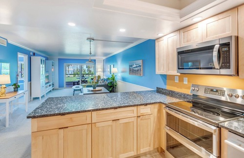 Sanibel Condo | Rare Walkout Condo on Sanibel Beach with Oceanfront Views
