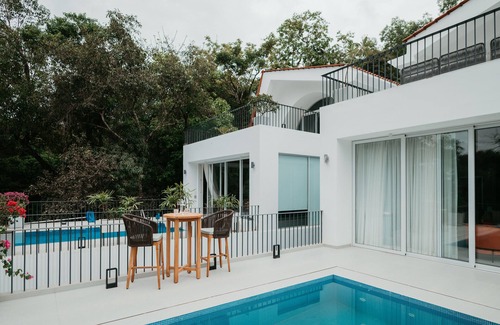 Siolim Villa | Indulge in a Fully-Serviced Villa Experience in North Goa
