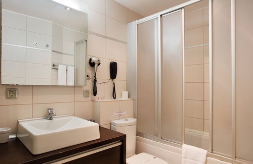 Osmanbey Apartment | Trendy Nişantaşı Studio for 2+1 with Spa & Breakfast