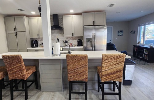 Port Charlotte House | Canal View Retreat with Game Room, Pool & Kayaks