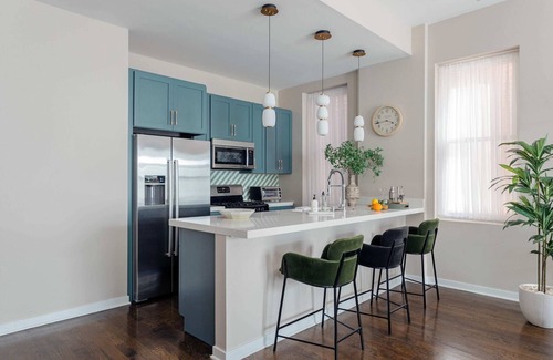 West Loop Apartment | Family-Friendly Fulton House #2 with Kitchen Amenities