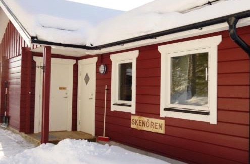Funasdalen House | Pet-Friendly Funäsdalens Stugby with Hot Tub & Kitchen