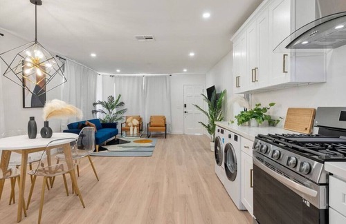 Alhambra House | Unforgettable Fun City Escape Near Downtown LA