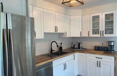 Roberts Creek House | Cozy Cottage with Hot Tub, Game Room & Huge Deck Fun