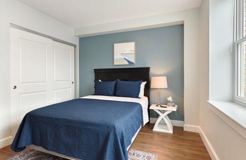 Downtown Jacksonville Apartment | Cozy Pet-Friendly Apts - Steps from TIAA Bank Field