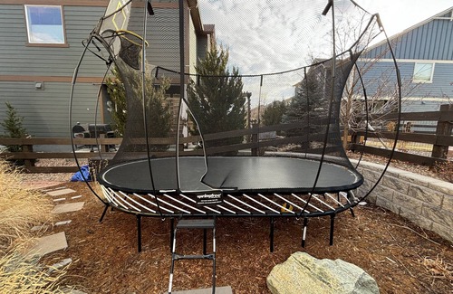 Lafayette House | Inviting Family Retreat in Boulder with Great Amenities
