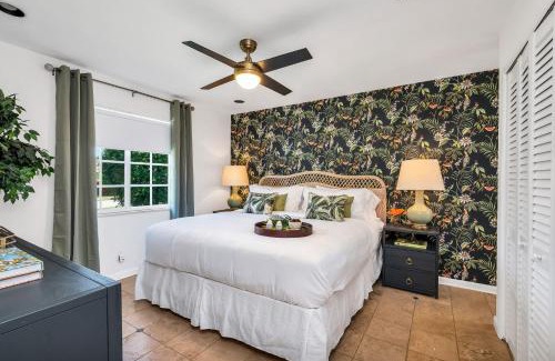 Lake Clarke Shores Villa | Exciting Family Getaway with Pool and Oceanfront Views