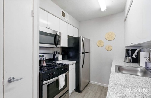 Cherrywood Apartment | Family-Friendly Retreat: Modern Apt with Pool & Dog Park