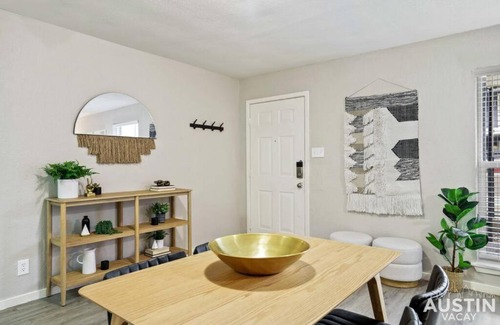 Cherrywood Apartment | Family-Friendly Modern Apartment with Pool and Dog Park