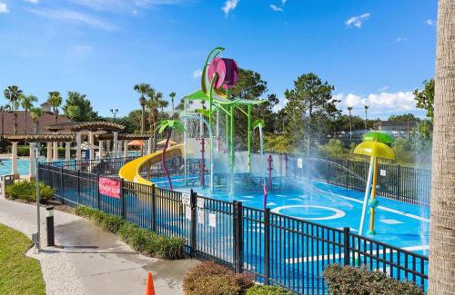 Windsor Hills House | Family-Friendly Mickey's Splash Pad Near Disney - 4 Stars
