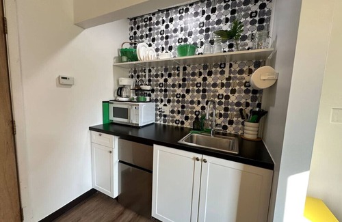 Bay City Apartment | Fun & Functional Studio Apt