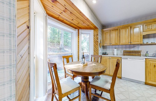 Clarkesville House | Scenic Retreat with Spa, Breakfast, & Forest Views