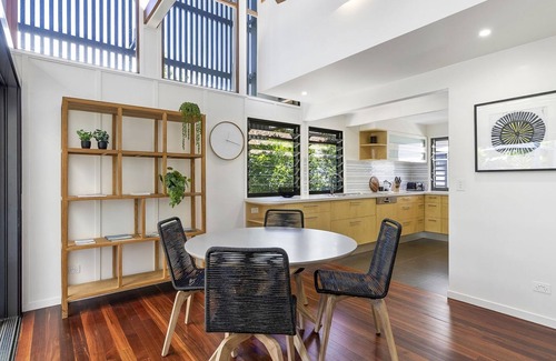 Sunshine Beach House | Experience Fun in Ferris: Oceanfront Stay with All Amenities