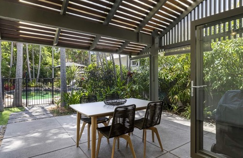 Sunshine Beach House | Experience Fun in Ferris: Oceanfront Stay with All Amenities