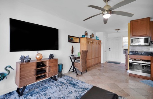Jacksonville Beach Apartment | Beachfront Bliss Near Mayo Clinic: Perfect for Family Fun