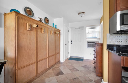 Jacksonville Beach Apartment | Beachfront Bliss Near Mayo Clinic: Perfect for Family Fun
