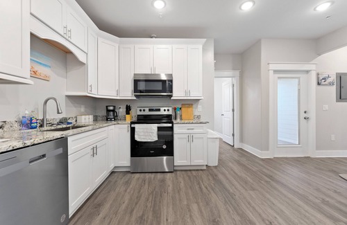 Biloxi Apartment | Perfect Getaway: Fun in the Sun 2 Bed Apt with Ocean Views