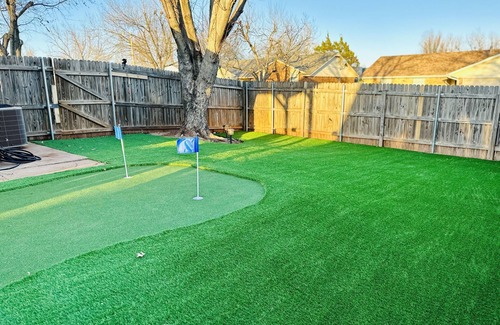 Edmond House | Experience Fun and Luxury with Unmatched Amenities