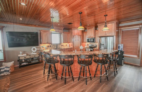Cedar Lane House | Beachfront Bliss: Family Retreat with Pool & Ocean Views