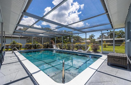 Yacht Club House | Inviting Villa Sea Crest Cottage with Pool & Ocean Views