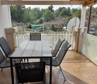 Zaboric Apartment | Family-Friendly Fun&Sun with Oceanfront Views & Pet Perks