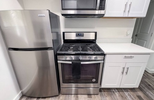 Kessler Apartment | Convenient Stay Near Bishop Arts, Med Center & Zoo