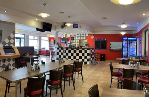 Odrava House | Family-Friendly Funarena Cheb with Delicious Breakfasts