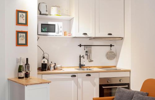 Isola Apartment | Cozy Studio in Milano's Isola District - Child Friendly Stay