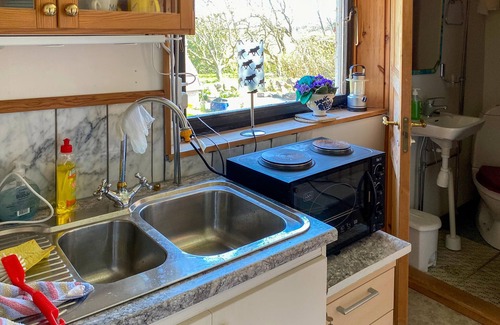 Morup House | Well-Appointed Retreat with Pool and Lake View Amenities