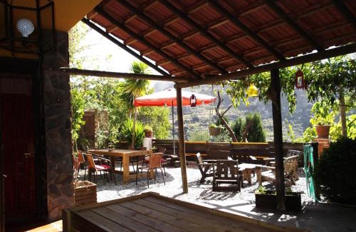 Quentar Bed & Breakfast | Relax at Fundalucia: Oceanfront Bliss with Pool Access