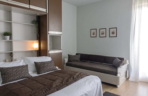Laveno Hotel | Relaxing Funivie Del Lago Maggiore with Spa & Pool Access